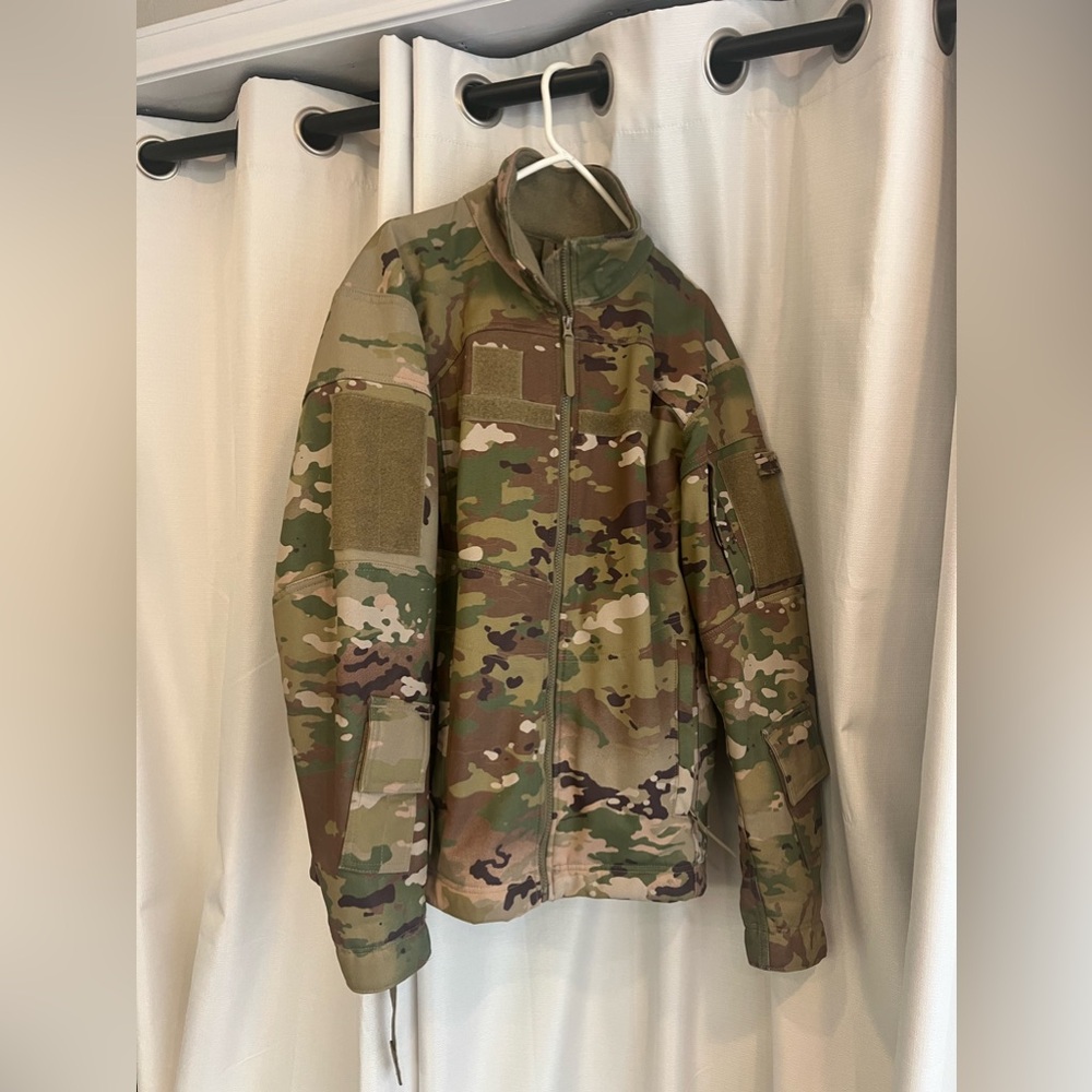 Men’s MASSIF OCP Military Elements Jacket and Pants Medium Regular